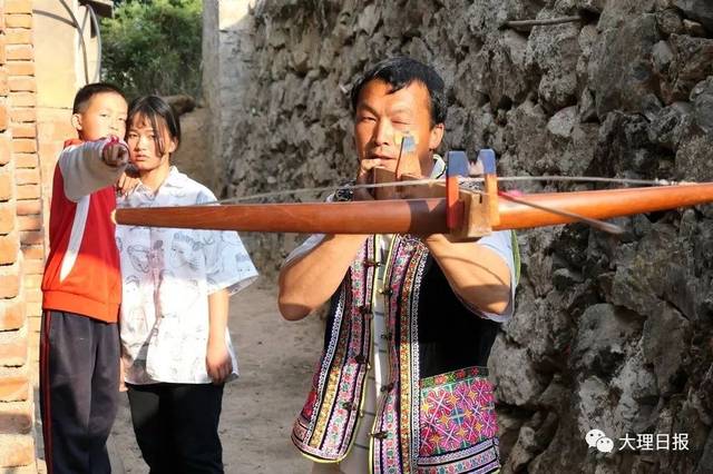 高手在民间！漾濞这位大叔痴迷射弩,获奖无数_搜狐网