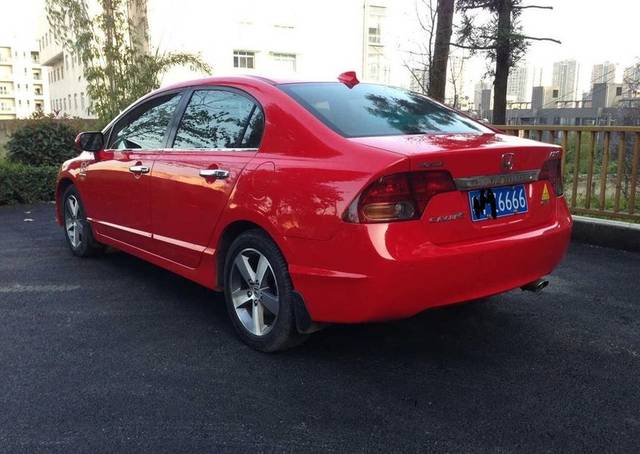 12年车龄的二手本田思域手动挡现在还要3万块值得买吗