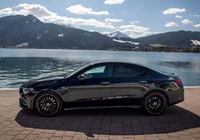 情报站 | 依旧我行我素——2020款梅赛德斯-奔驰cla不会让你哭