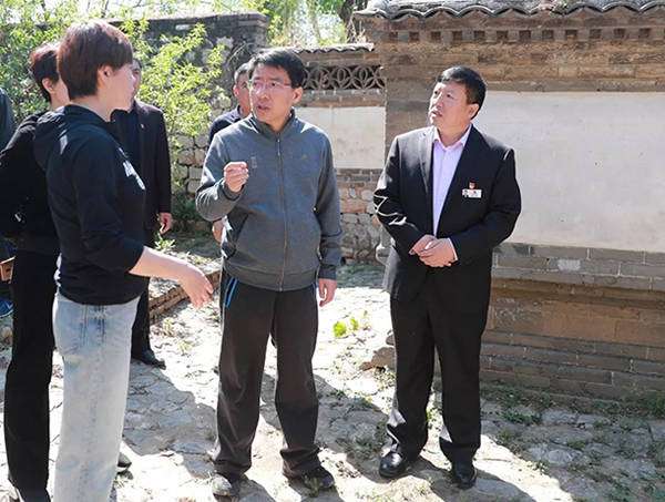 日前,顺义区委书记高朋到龙湾屯镇,木林镇检查旅游市场管理服务,文物