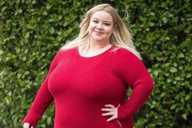 j级胸,这是什么概念?