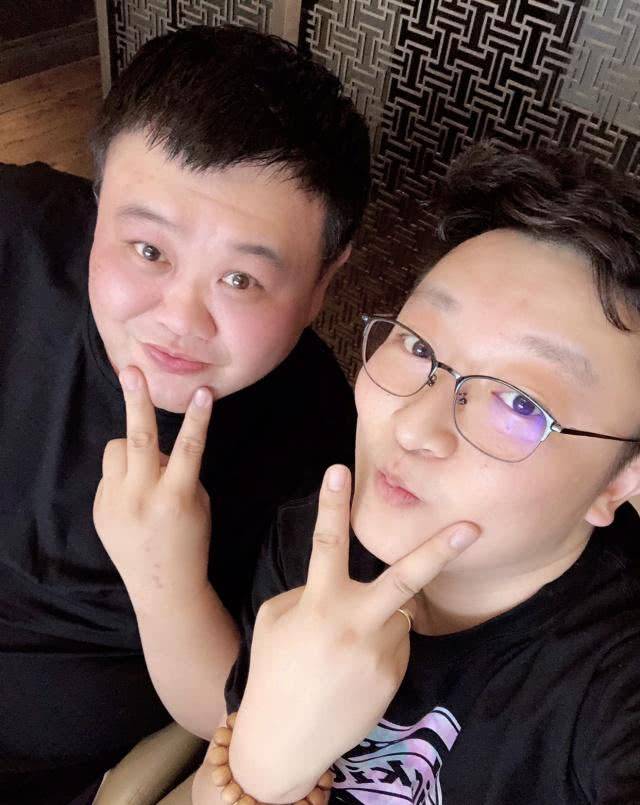 德云社聚会,岳云鹏郭麒麟笑容满面,谁还能想到