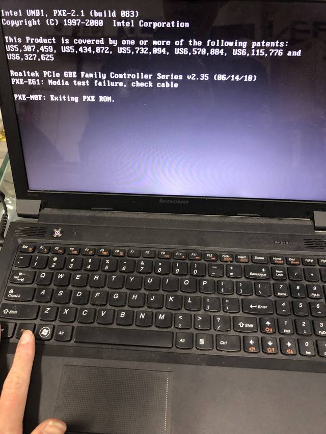 电脑开机就黑屏进BIOS，也不读硬盘，到底是什么出现了问题?