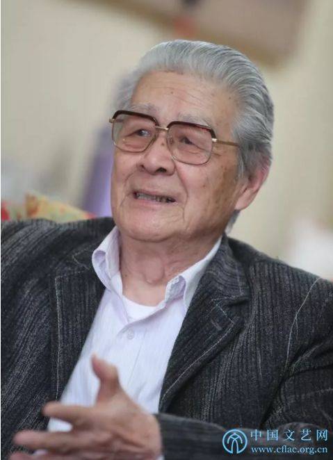 艺坛大家 | 蓝天野《话剧情缘》: 参演《茶馆》374场,他经历着对同一