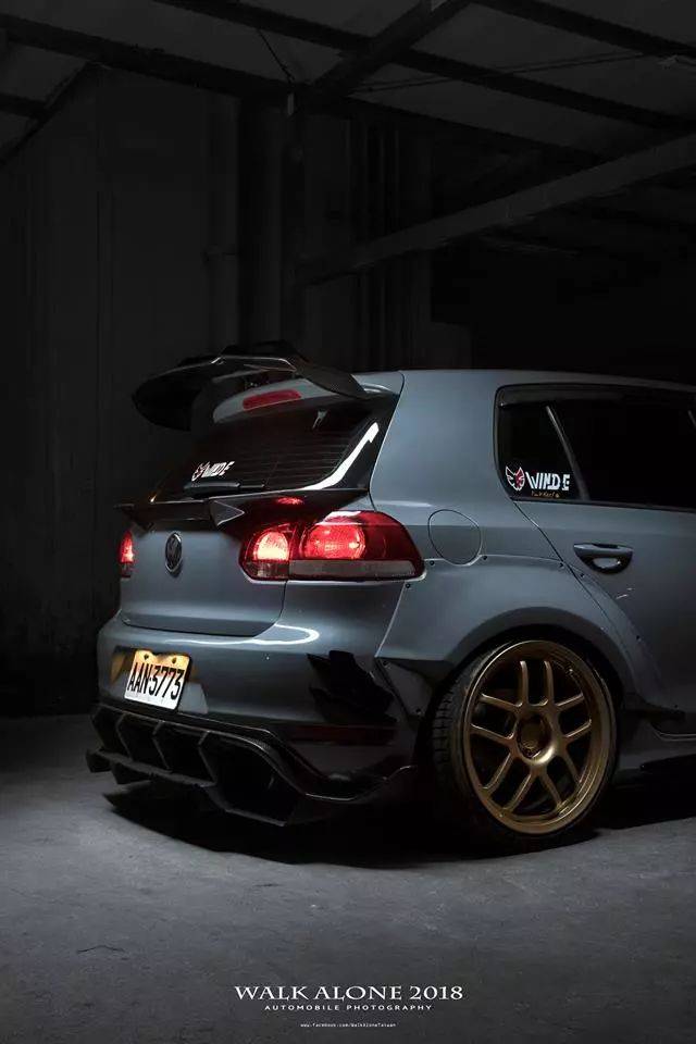 宽体上身的大众高尔夫gti,它就是小钢炮中的颜王