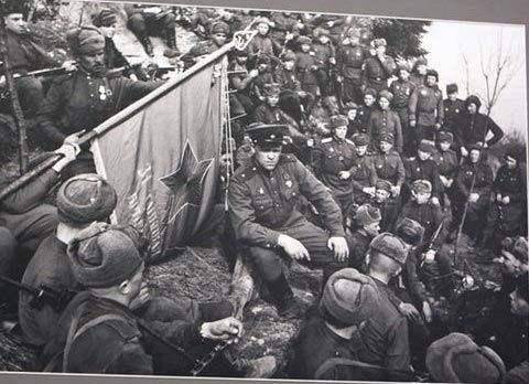 苏联造出世界首枚洲际导弹,射程8千公里,火箭军能打击美国本土