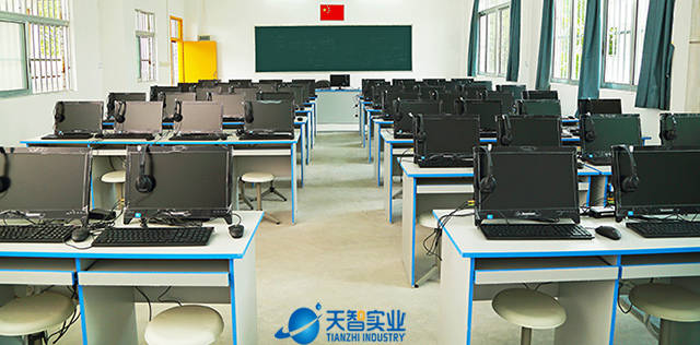 多媒体教学仪器