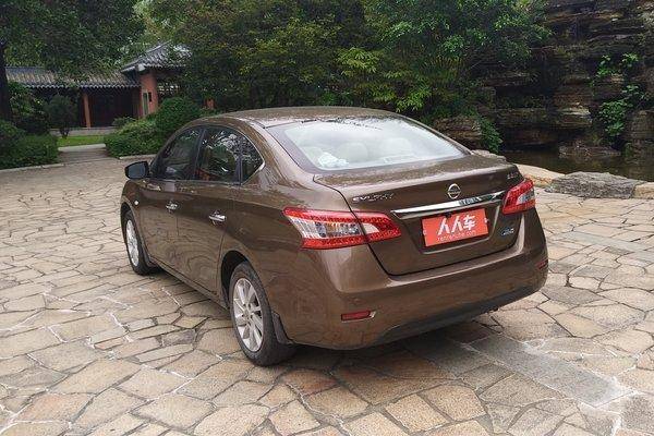 日产轩逸14款,外型让人爱不释手,价格也是很吸引人