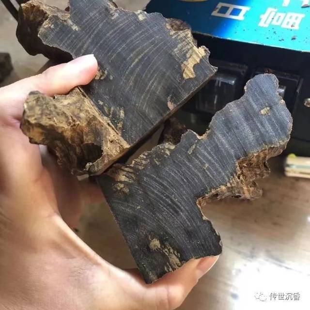 菩萨俗称“小奇楠”的沉香和真正奇楠沉香有啥区别？_搜狐网