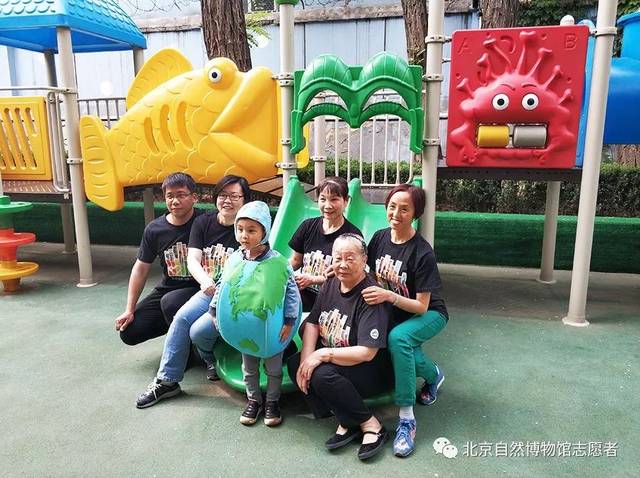 "妈妈宝贝"走进解放军报社幼儿园