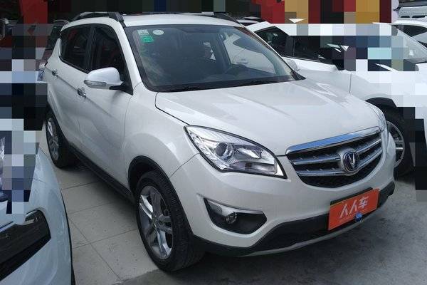 长安cs35 15款1.6l 自动豪华型,车头圆润饱满大气,性价比绝对是亮点