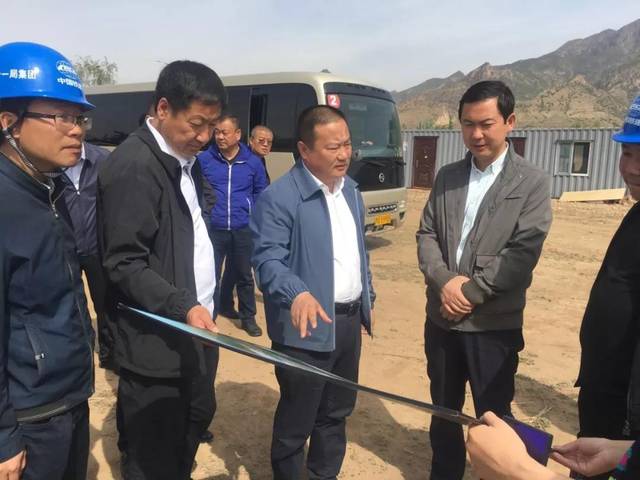 旗委书记成红亮赴金山高新区调研西部城区重点项目推进情况_手机搜狐