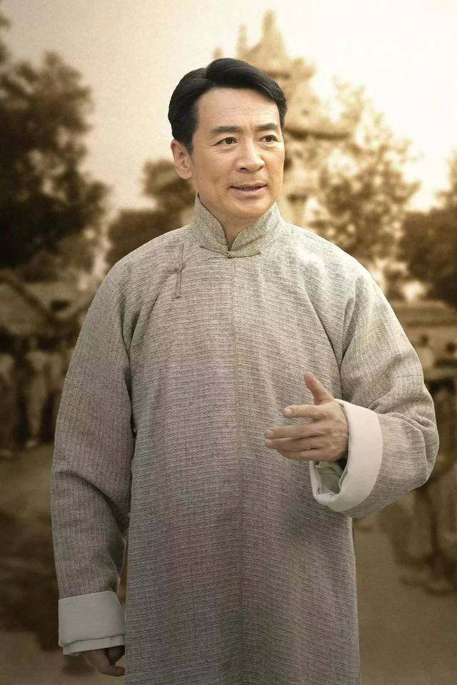在1984年时,寇振海在《少帅传奇》,《张学良传奇》,《张学良与郭松林