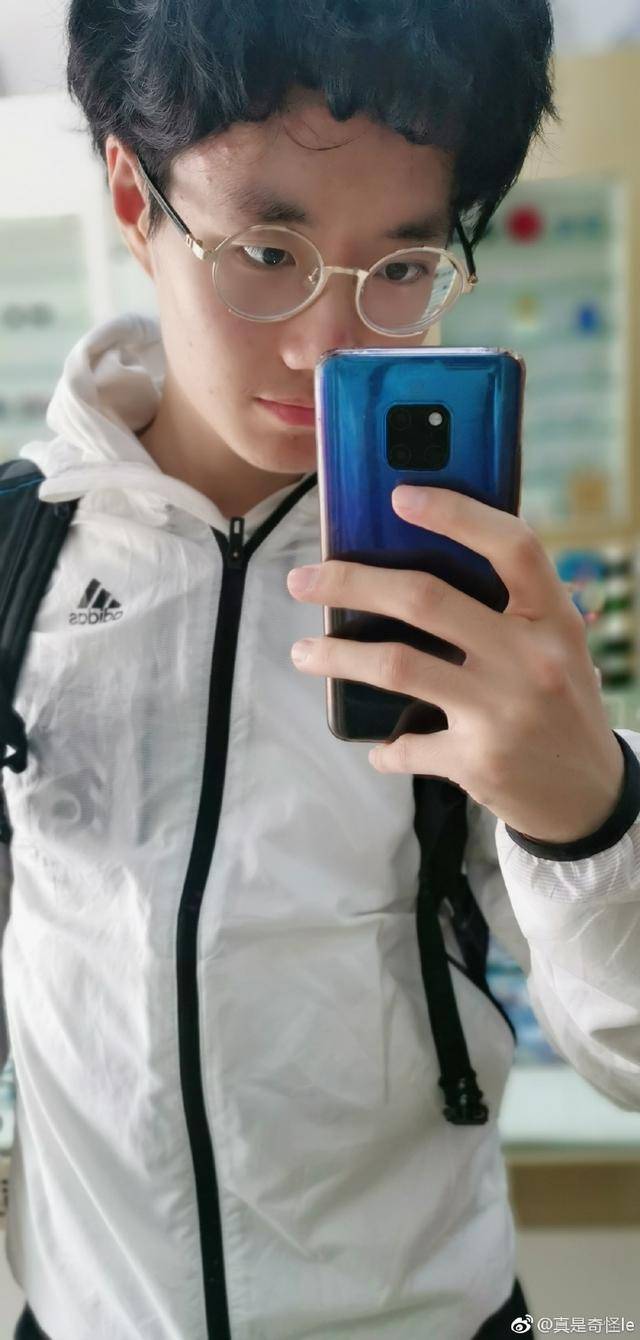 和平精英:奇怪君更新最强灵敏度设置,红点都能轻松击