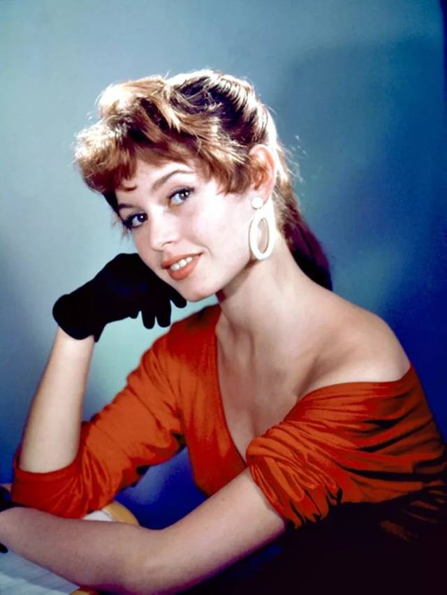 碧姬·芭铎:和梦露媲美的绝世尤物