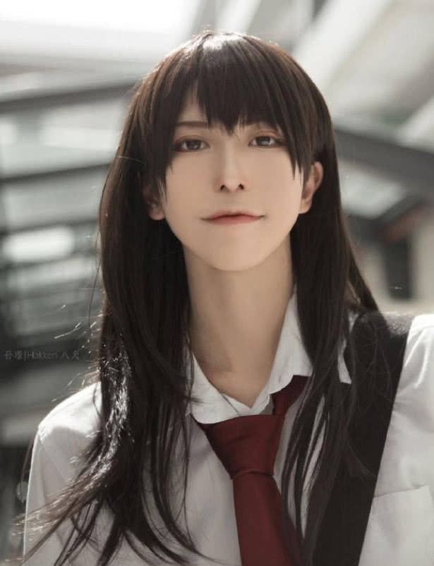 小姐姐sq孙璟虽然很美我却总有一种在看帅哥的感觉