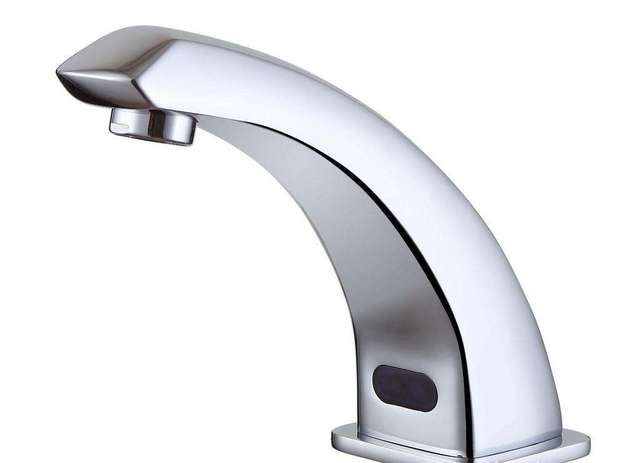 4,厨房水龙头用手背就能开关