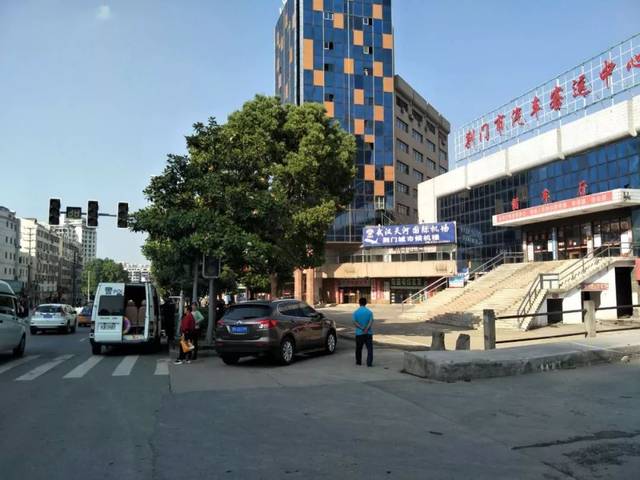 再见,荆门市汽车客运中心!昨起,正式拆除