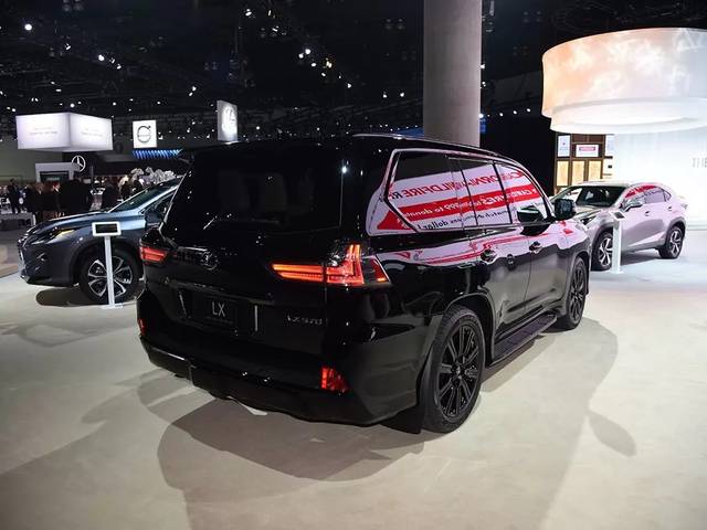 陆巡头号"威胁",5.7l 托森 四驱,后排能放大床,越野不输大g