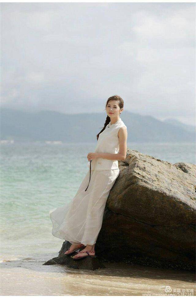 素心似莲,你踩着江南烟雨的婉约姗姗而来