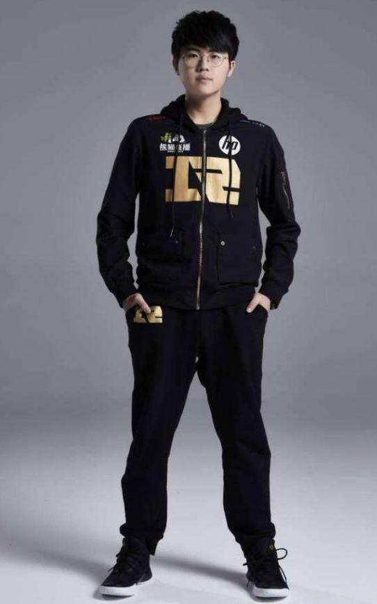 IG爆冷止步半决赛,RNG姿态直播间哭成泪人:我