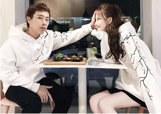 uu赵梦玥表示五五开是自己的初恋打破自己公交车的传言