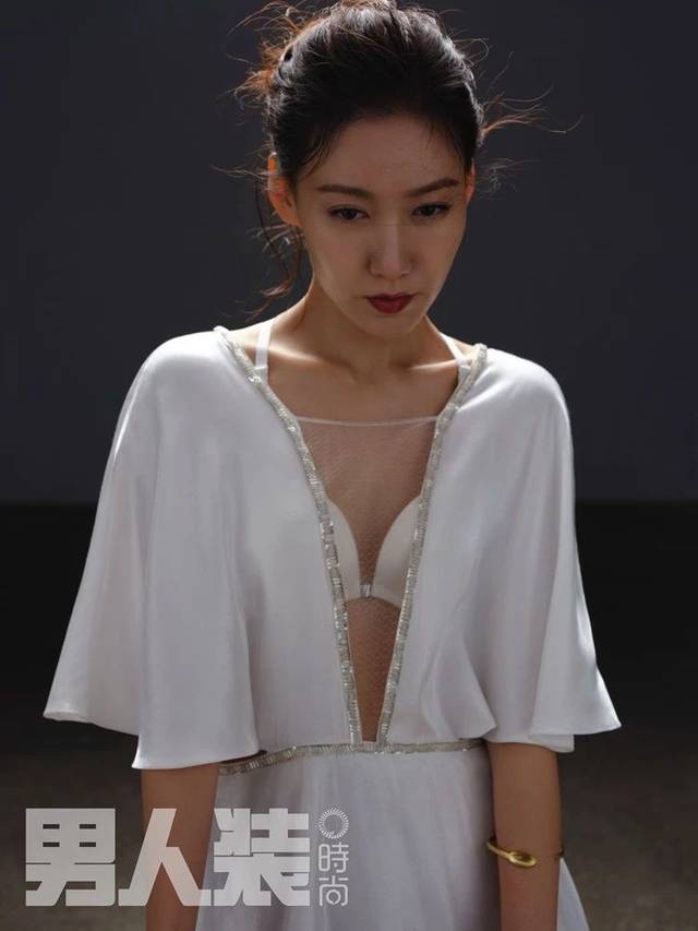 高露男人装都挺好大剧纤腿 平台声明