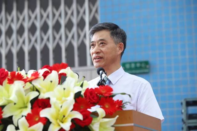 笃学成才 情怀致远 |刘诗雄总校长2019毕业典礼致辞