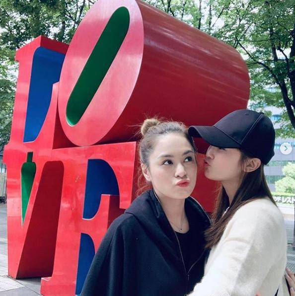 阿sa晒照庆twins出道18周年_手机搜狐网