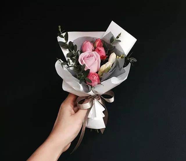 送一枝花太过简陋?