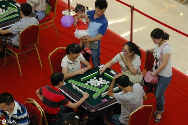 你打麻 将一直不自 摸?记熟"三招"