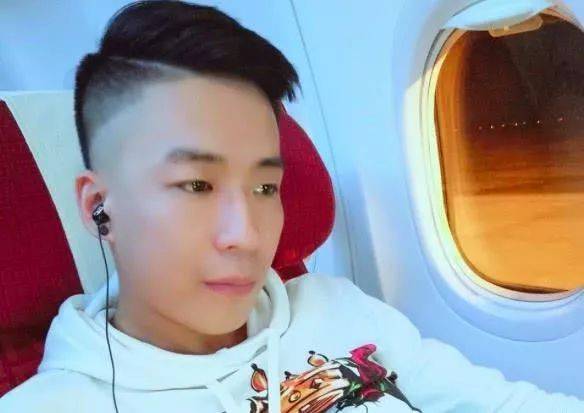 丈门阿黑活动玩网黑!天道深夜落泪痛哭!透露病情恶化,化疗治疗