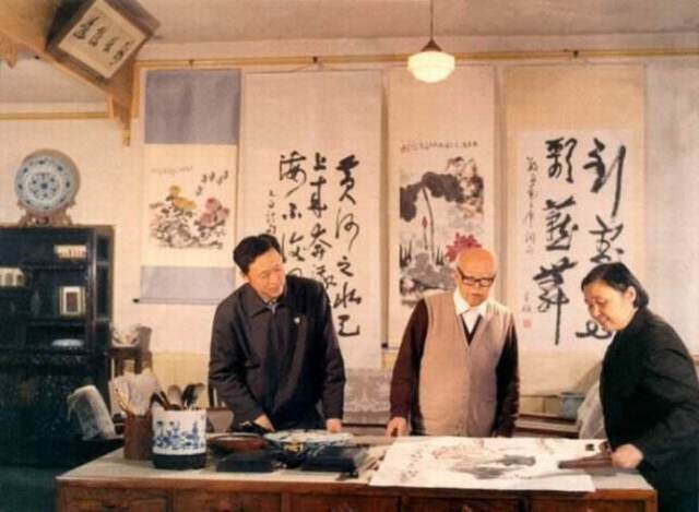 李苦禅画鹰气势磅礴，却输给了齐白石的这一只，价值超5个亿_搜狐网