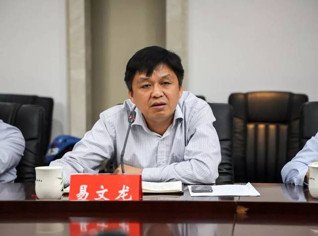 区政协常委会视察农业大户发展情况