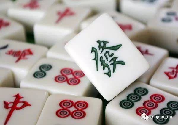 麻将碰牌成胡,碰牌的原则_搜狐网