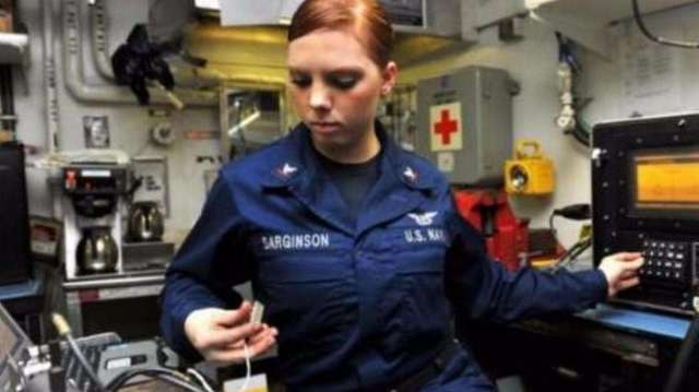 美女兵被列入强奸名单,曾在海军学院号称校花