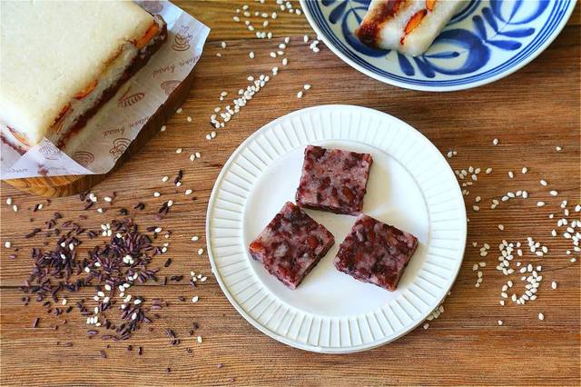 刚好做切糕,让我想到了这个,就试着做了一下,自己做的也很好吃.