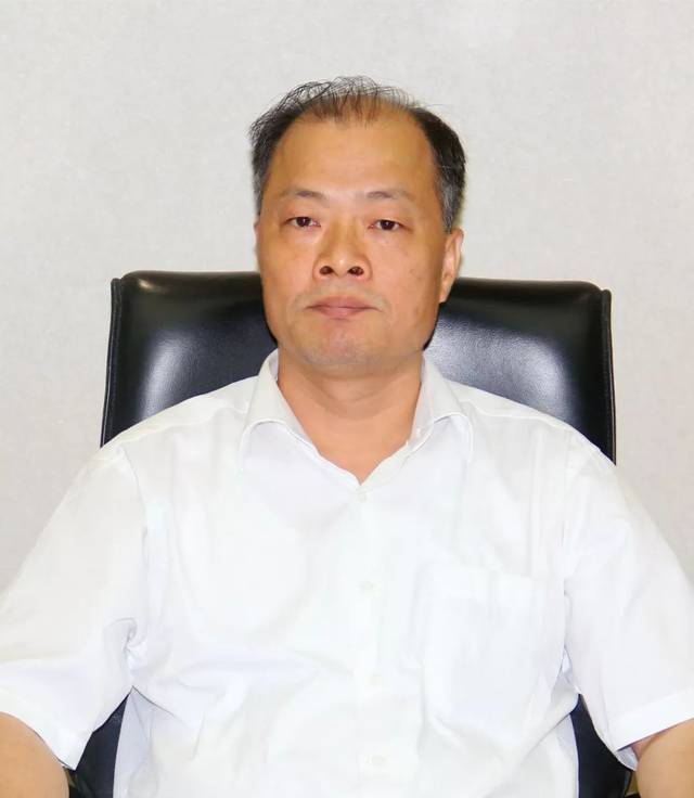 曾金清,莆田市城市建设投资公司总经理郑一将等一行莅临商会调研指导