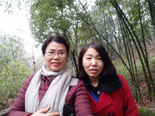 张桂芬老师,现任六年3班班主任,曾荣获模范教师,先进班主任,全国数学