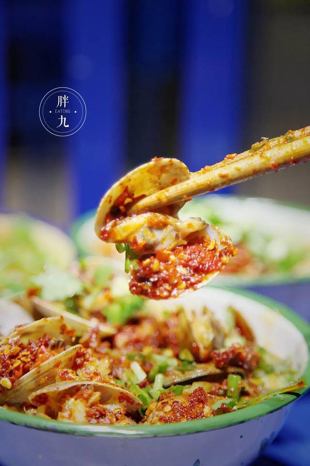 【冒花甲】,新鲜的吃法,从壳到肉都很入味,带来与众不同的火辣辣!