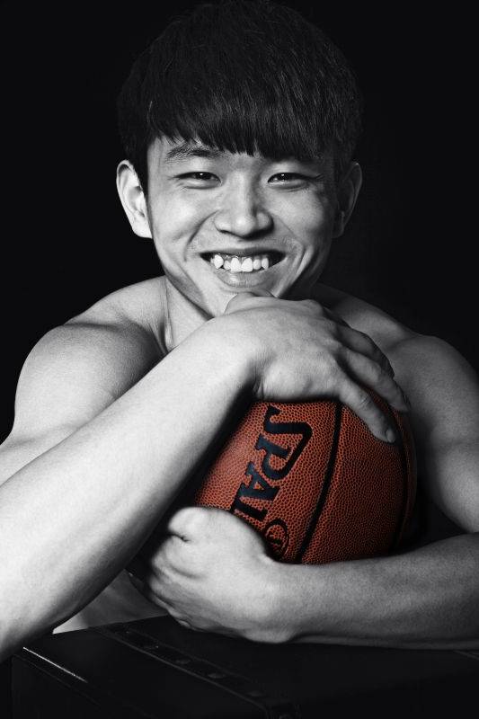 "萌神"李文峻:库里球迷,钟情三分,也爱助攻