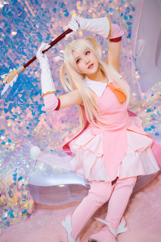cos粉红色的魔法少女依莉雅