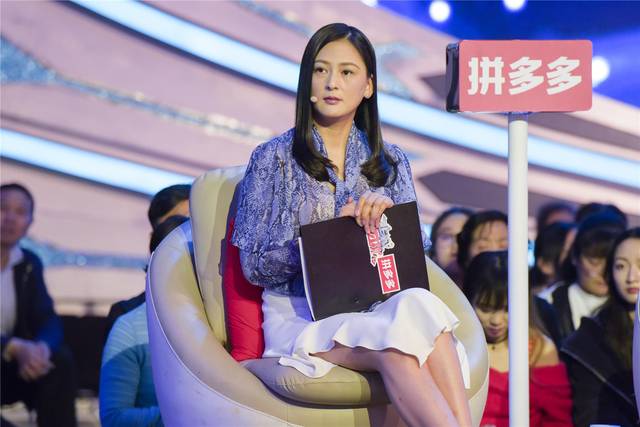 女生们满意,冬梅,叶海艳,范玲薇等多达五位女生都坚持把灯留到了最后