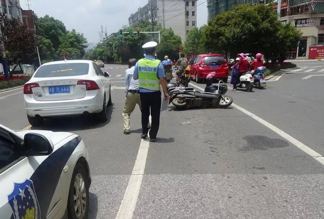 事发龙南!叶大爷骑电瓶车被撞还承担主要责任!原因是