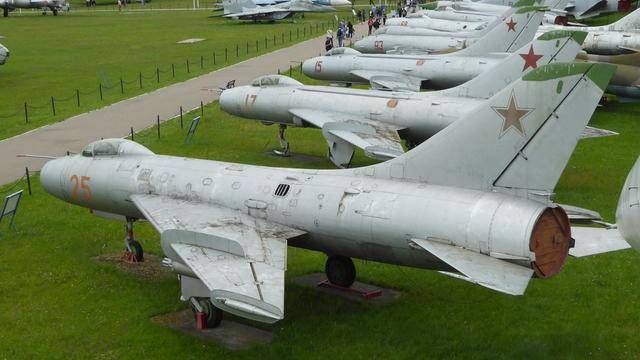 苏-7战斗轰炸机