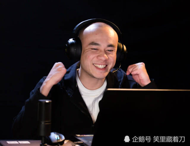 "拉风龙"为啥能成为虎牙一哥?当他伸出手后,网友瞬间炸锅!