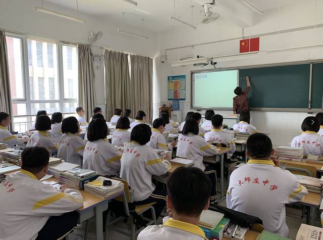 [静海公众号] 扎根乡村,无悔奉献:记大邱庄中学教师沈秀英