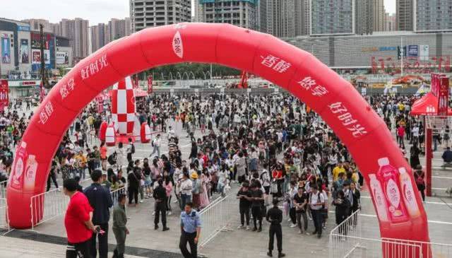 火箭少女101康师傅奶茶沈阳见面会甜蜜在线