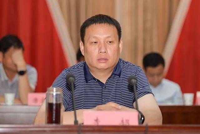 就贯彻落实此次会议精神,胡建辉提出三项要求.