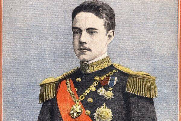 君主,现在要介绍的历史人物就是葡萄牙末代国王,他叫"曼努埃尔二世"